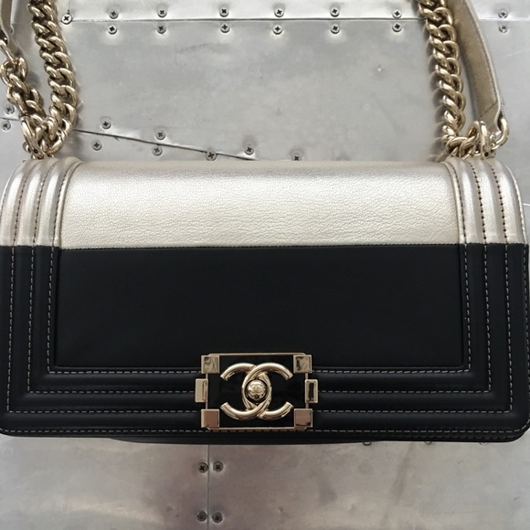 Chanel Bicolor Le Boy Flap Bag - Picture 8 of 14